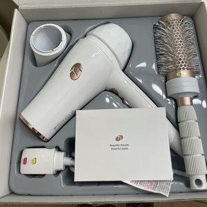 T3 featherweight luxe 2i hair dryer